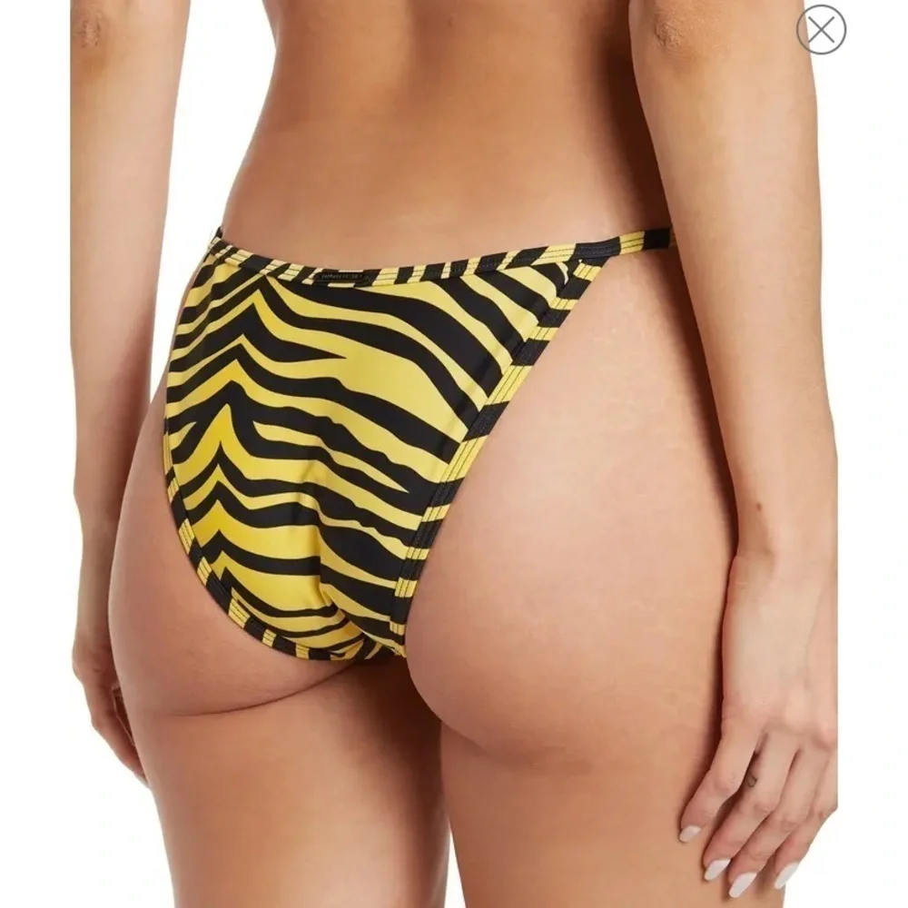kendal + kylie triangle mesh bikini top medium bottom xs
